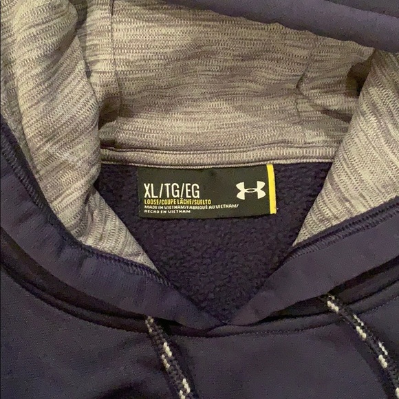 big logo UNDERARMOUR sweatshirt - Picture 3 of 3